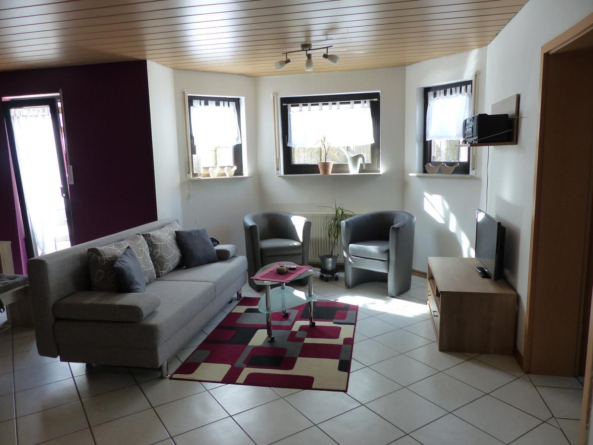 Anja'S Ferienwohnung Алькен Экстерьер фото