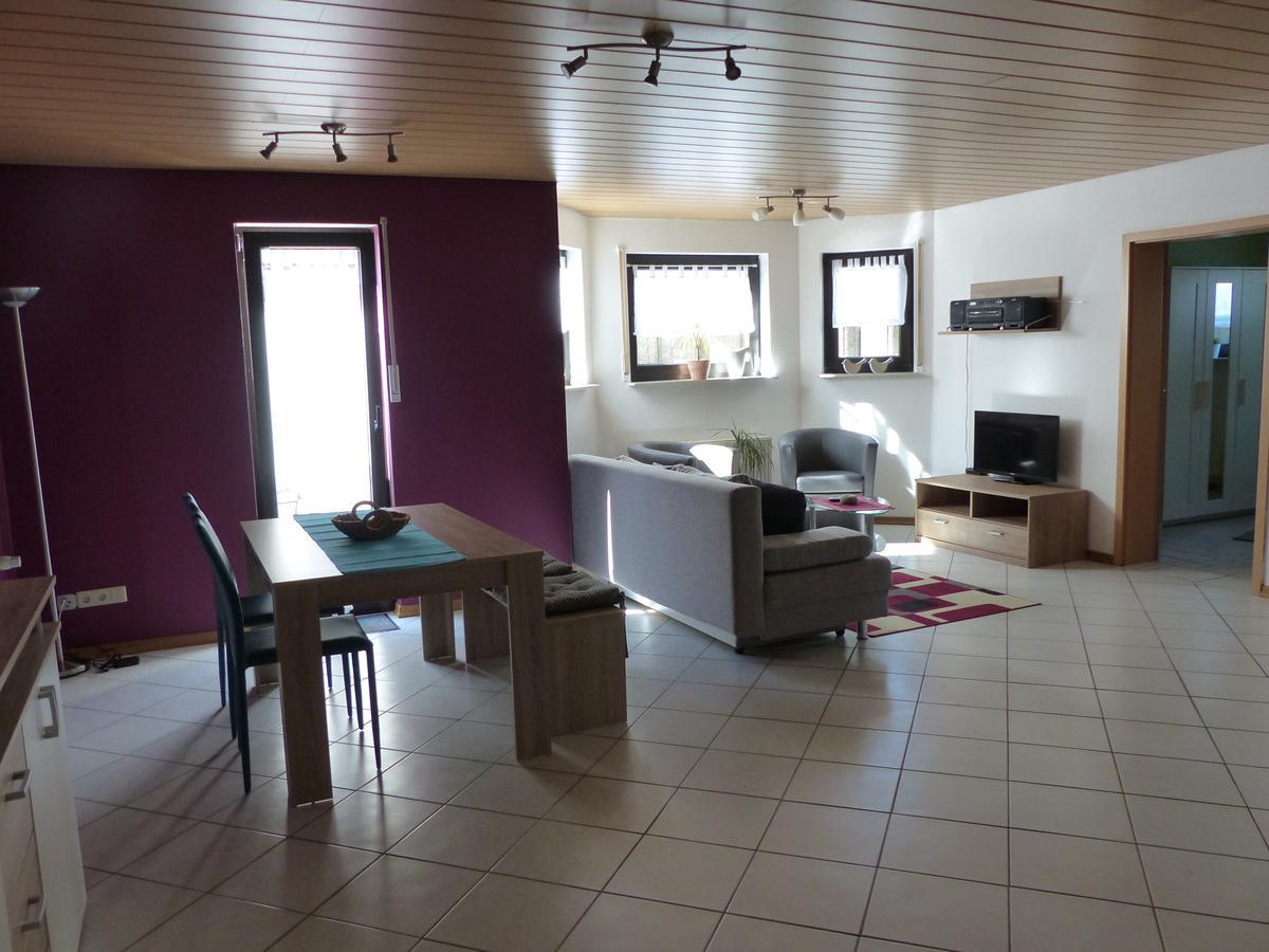 Anja'S Ferienwohnung Алькен Экстерьер фото